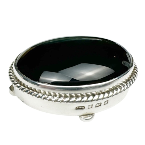 Hallmarked Silver Convertible Sterling Onyx Pill Box & Brooch - Picture 15 of 16